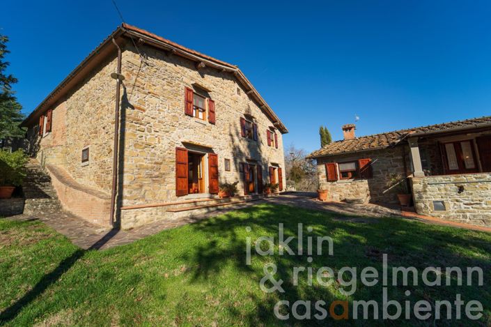 Image No.1-5 Bed Country House for sale