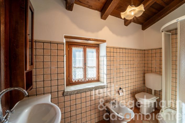 Image No.16-5 Bed Country House for sale