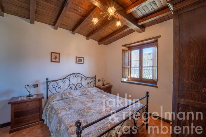 Image No.20-Maison de campagne de 5 chambres à vendre à Arezzo