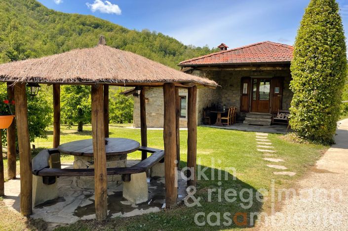 Image No.7-5 Bed Country House for sale