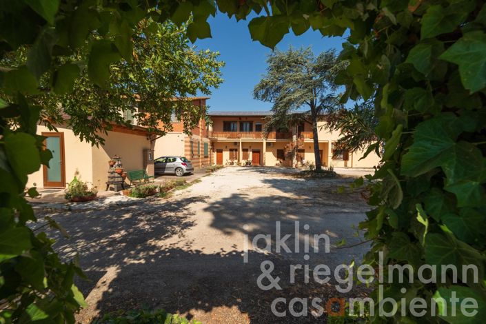 Image No.11-Ferme de 10 chambres à vendre à Castiglione del Lago