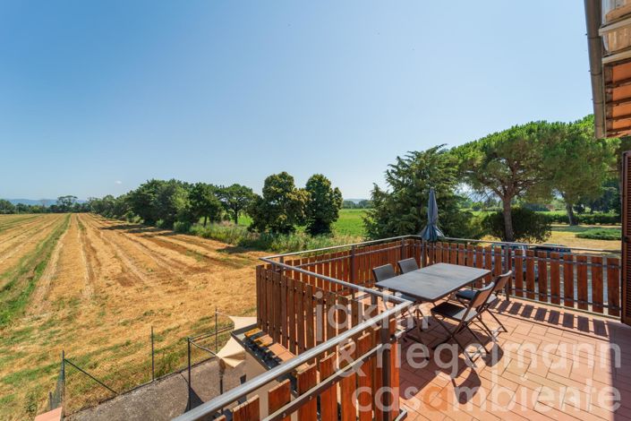 Image No.20-Ferme de 10 chambres à vendre à Castiglione del Lago