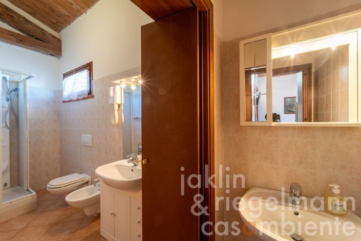 Image No.25-Ferme de 10 chambres à vendre à Castiglione del Lago