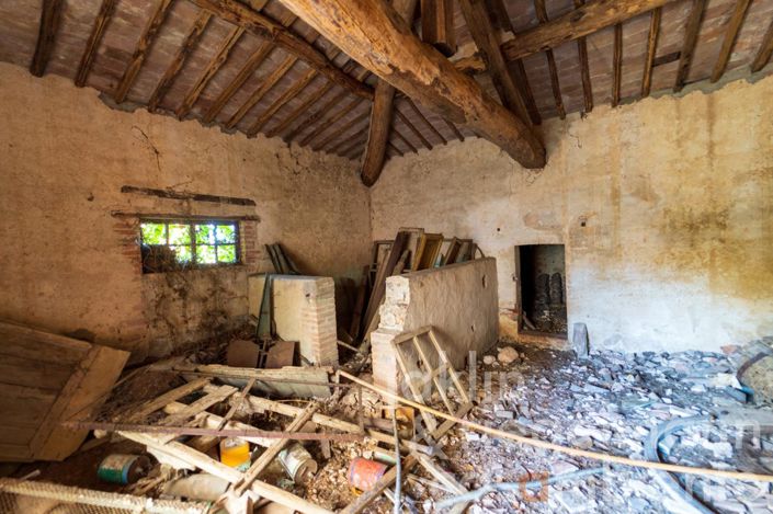 Image No.25-7 Bed Land for sale