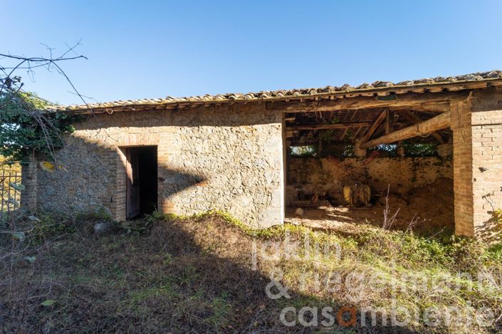 Image No.28-7 Bed Land for sale