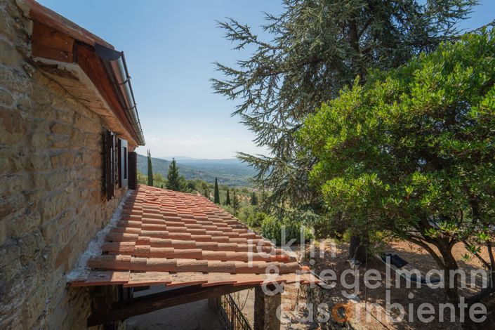 Image No.17-5 Bed Country House for sale