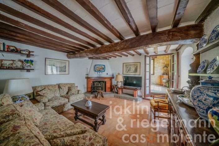 Image No.32-5 Bed Country House for sale