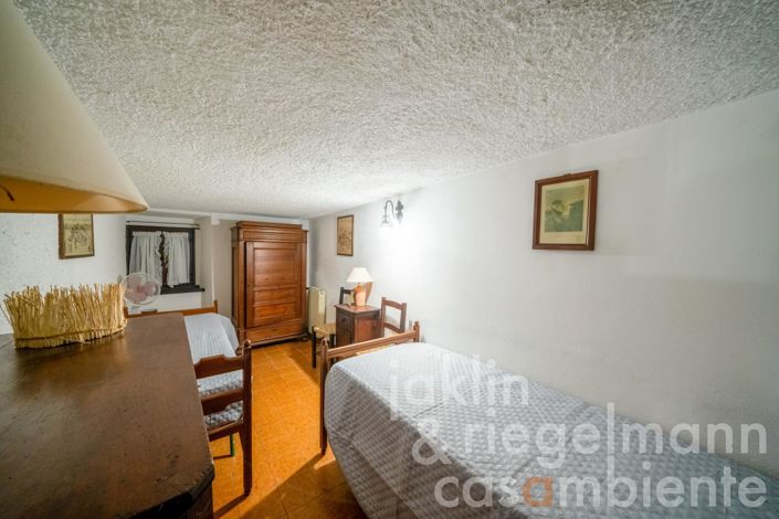 Image No.39-5 Bed Country House for sale