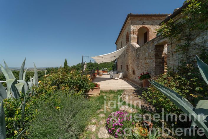 Image No.12-8 Bed Farmhouse for sale