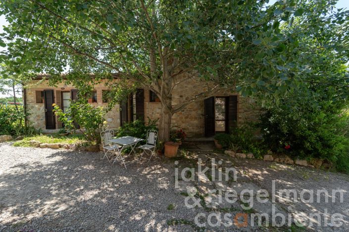 Image No.29-8 Bed Farmhouse for sale