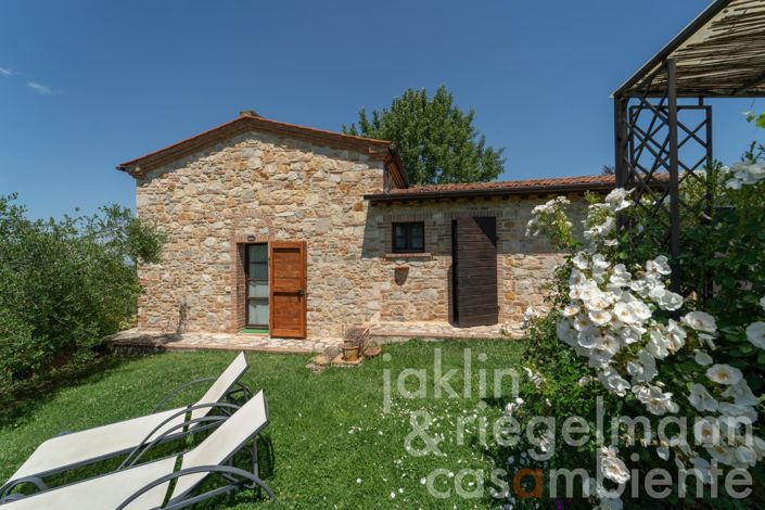 Image No.32-8 Bed Farmhouse for sale