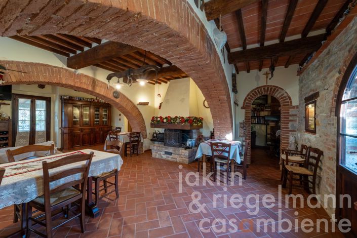 Image No.37-8 Bed Farmhouse for sale