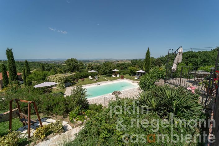 Image No.5-8 Bed Farmhouse for sale