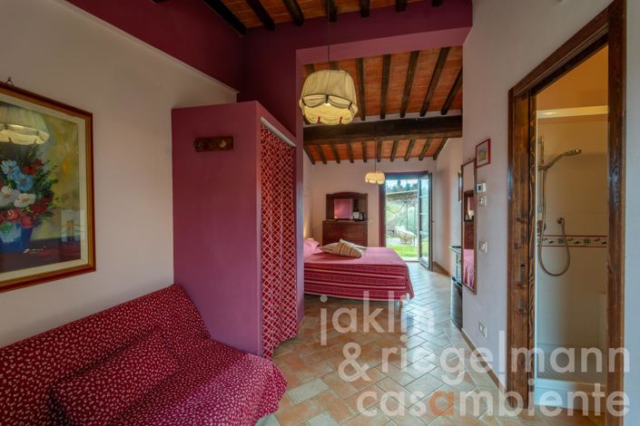 Image No.68-8 Bed Farmhouse for sale