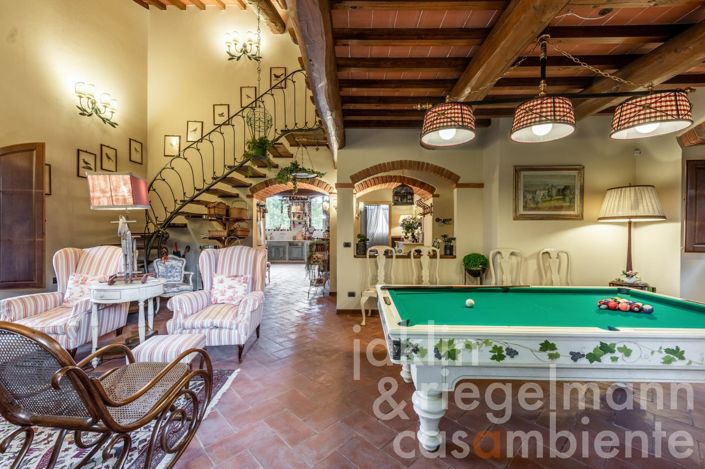 Image No.14-10 Bed Country House for sale