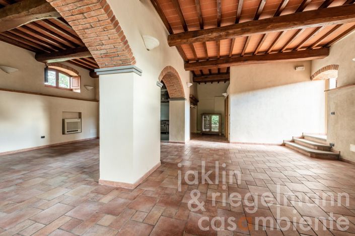 Image No.23-10 Bed Country House for sale