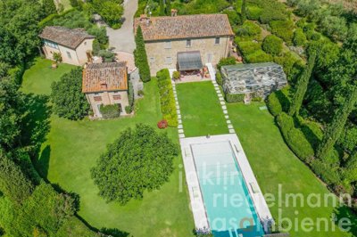 68af0ffad670cm361109