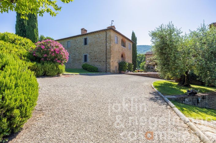 Image No.25-6 Bed Country House for sale