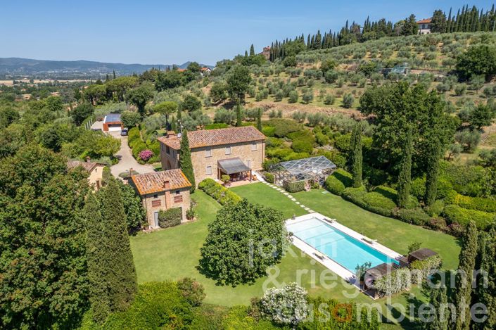 Image No.4-6 Bed Country House for sale