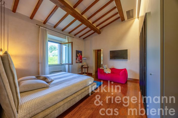 Image No.61-6 Bed Country House for sale