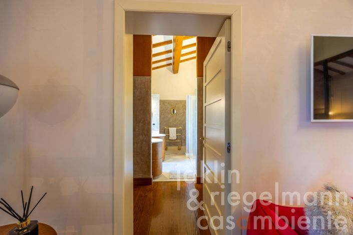 Image No.64-6 Bed Country House for sale