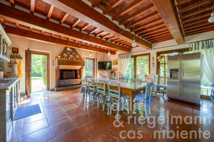 Image No.79-6 Bed Country House for sale