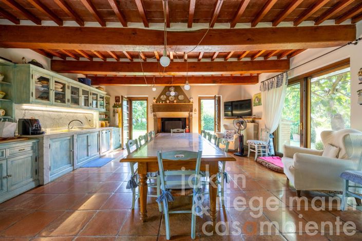 Image No.80-6 Bed Country House for sale