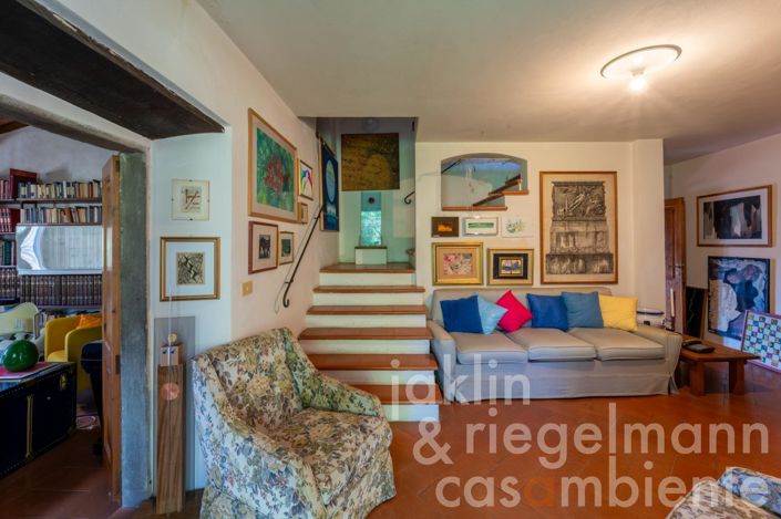 Image No.22-Maison de campagne de 4 chambres à vendre à Bucine