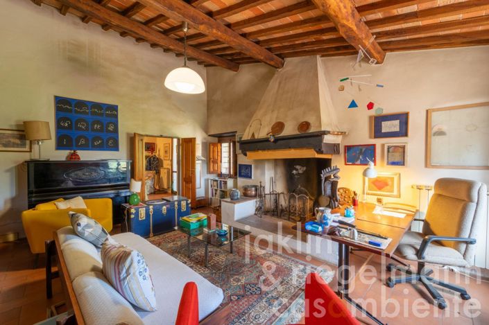 Image No.25-Maison de campagne de 4 chambres à vendre à Bucine