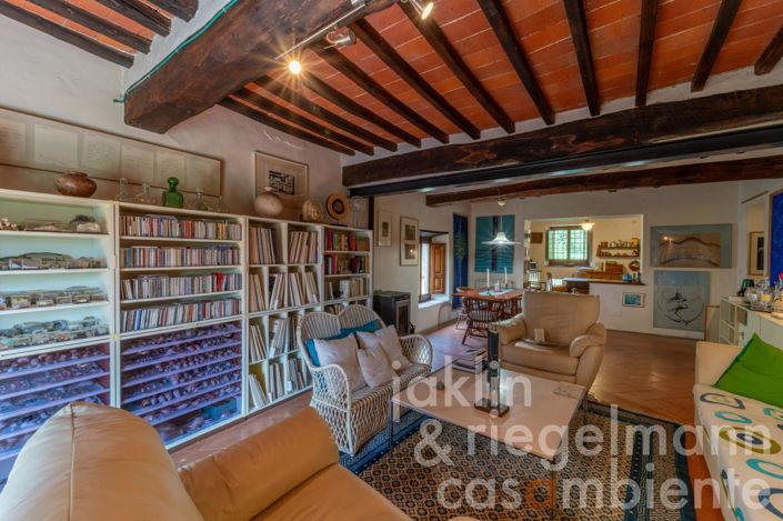 Image No.28-Maison de campagne de 4 chambres à vendre à Bucine