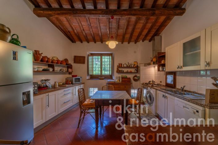 Image No.29-Maison de campagne de 4 chambres à vendre à Bucine