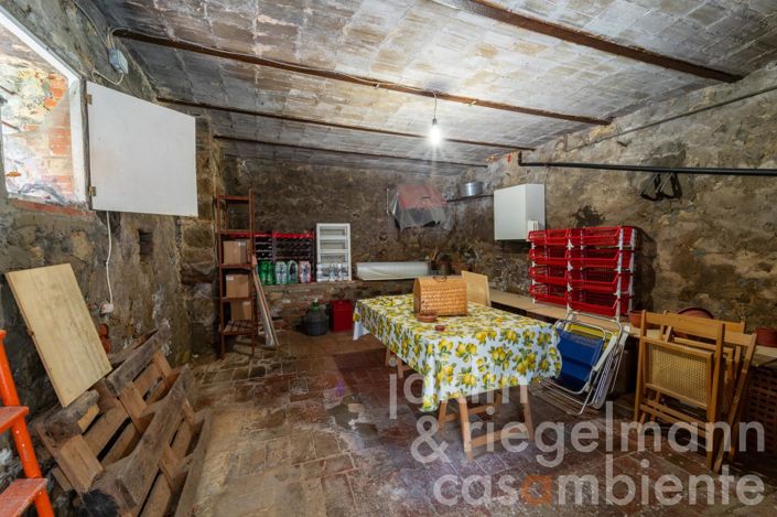 Image No.51-Maison de campagne de 4 chambres à vendre à Bucine