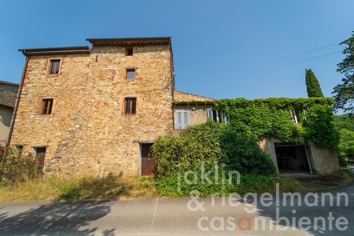 Image No.6-Maison de campagne de 4 chambres à vendre à Bucine