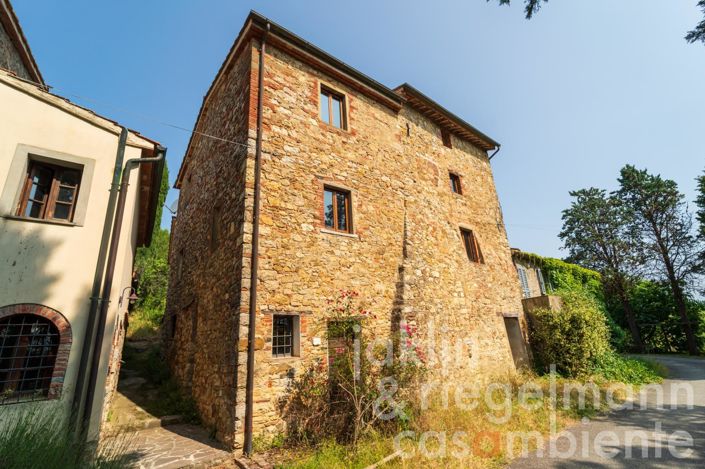 Image No.8-Maison de campagne de 4 chambres à vendre à Bucine