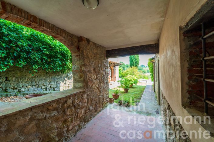 Image No.9-Maison de campagne de 4 chambres à vendre à Bucine