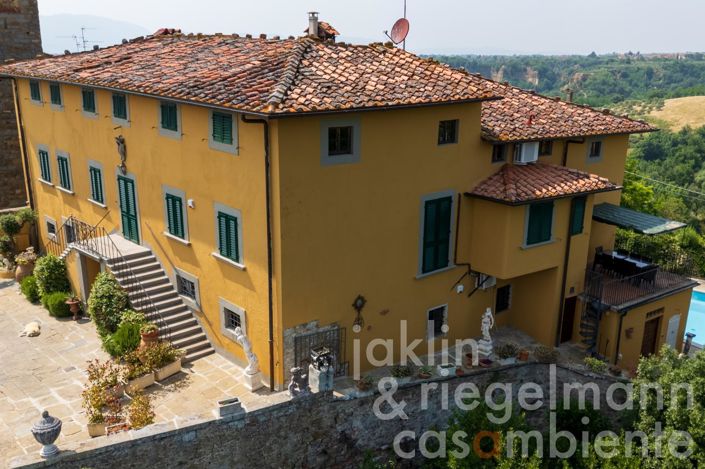 Image No.10-Villa de 8 chambres à vendre à Terranuova Bracciolini