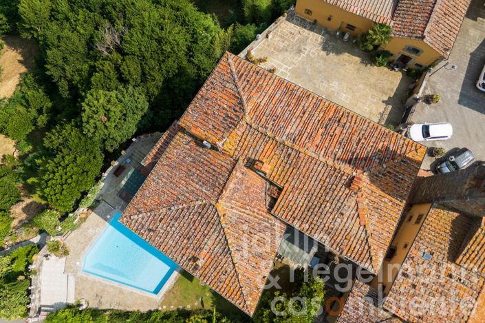 Image No.11-8 Bed Villa for sale