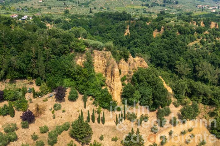 Image No.12-8 Bed Villa for sale