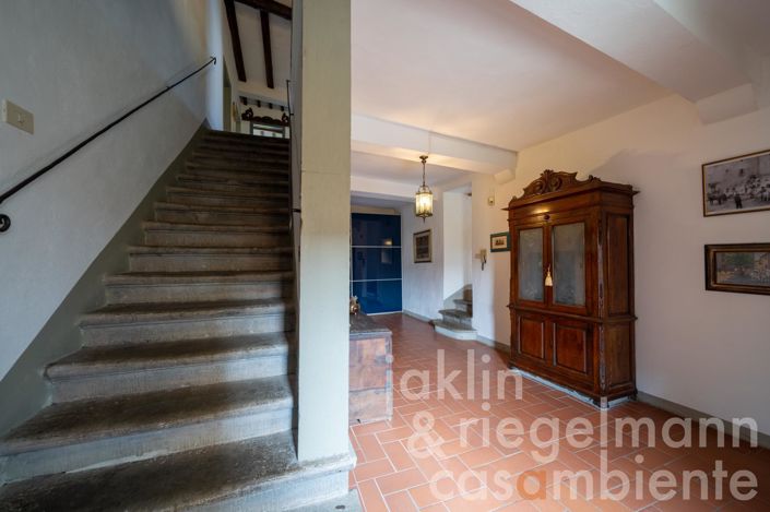 Image No.43-8 Bed Villa for sale