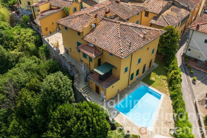 Image No.7-Villa de 8 chambres à vendre à Terranuova Bracciolini