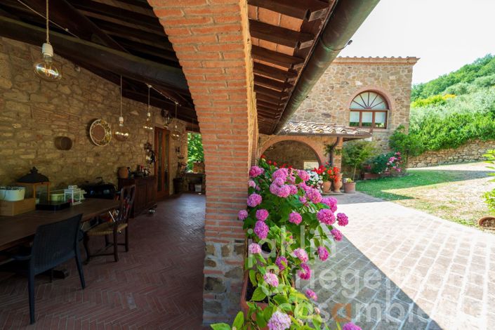 Image No.27-5 Bed Country House for sale