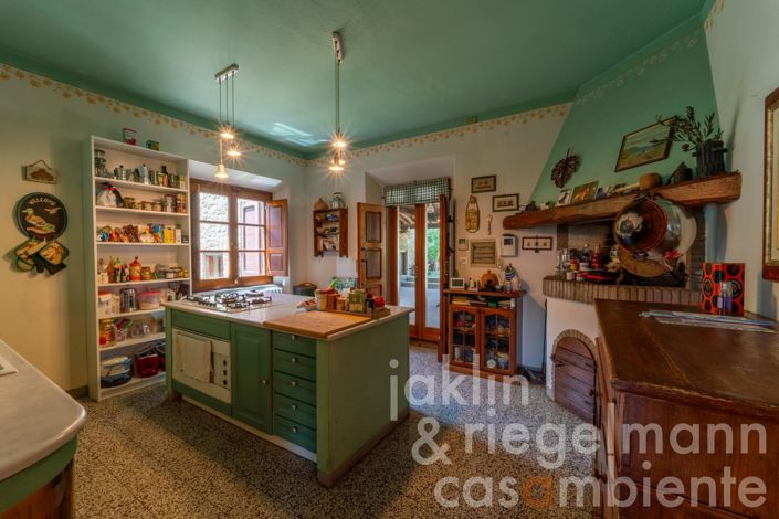 Image No.30-Maison de campagne de 5 chambres à vendre à Gaiole in Chianti