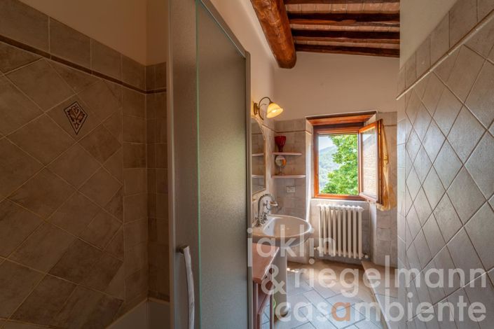 Image No.49-5 Bed Country House for sale