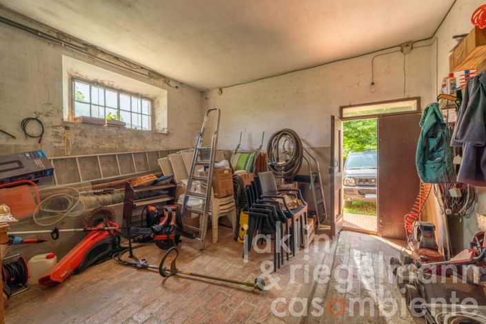 Image No.51-5 Bed Country House for sale