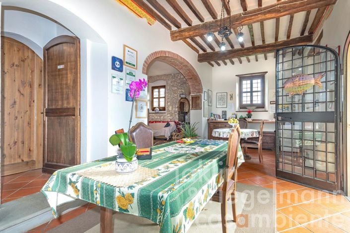 Image No.24-12 Bed Farmhouse for sale