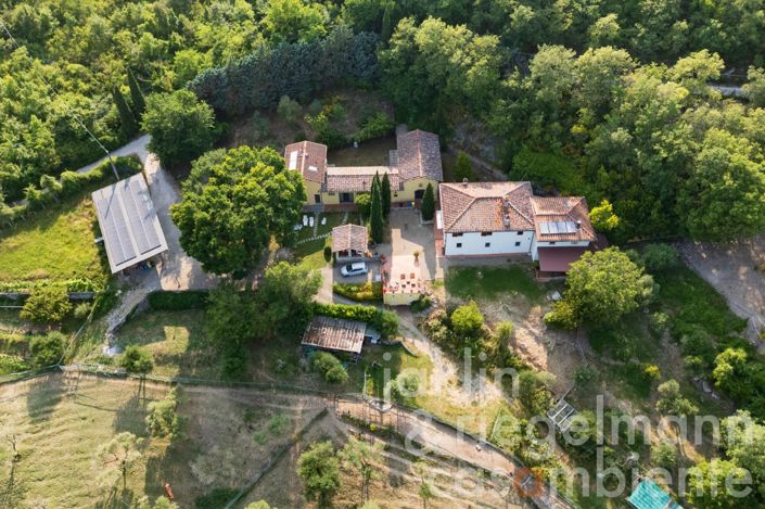 Image No.4-12 Bed Farmhouse for sale