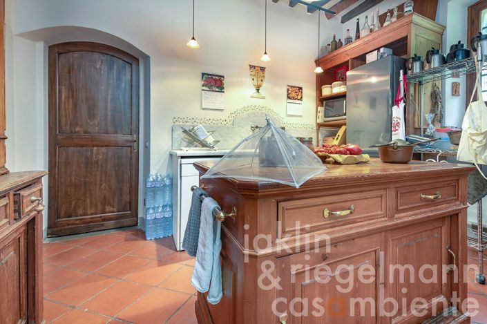 Image No.40-12 Bed Farmhouse for sale