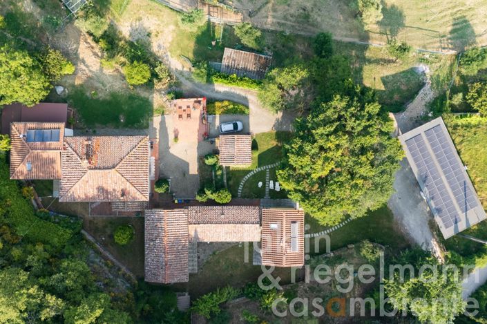 Image No.6-12 Bed Farmhouse for sale