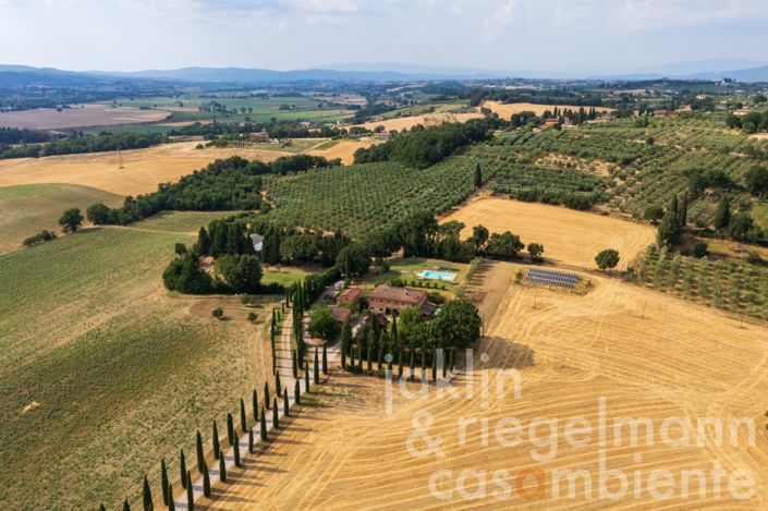 Image No.14-Maison de campagne de 9 chambres à vendre à Foiano della Chiana