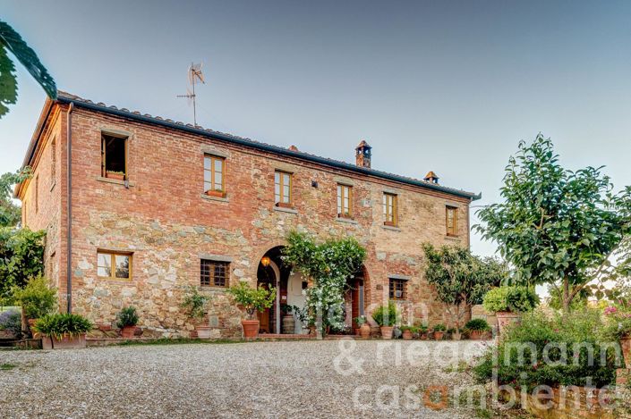Image No.15-Maison de campagne de 9 chambres à vendre à Foiano della Chiana